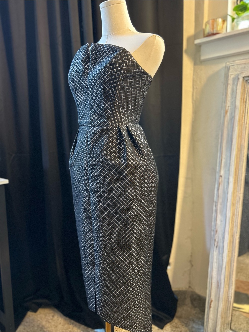 Strapless Geometric Pattern Dress - Picture 7 of 10